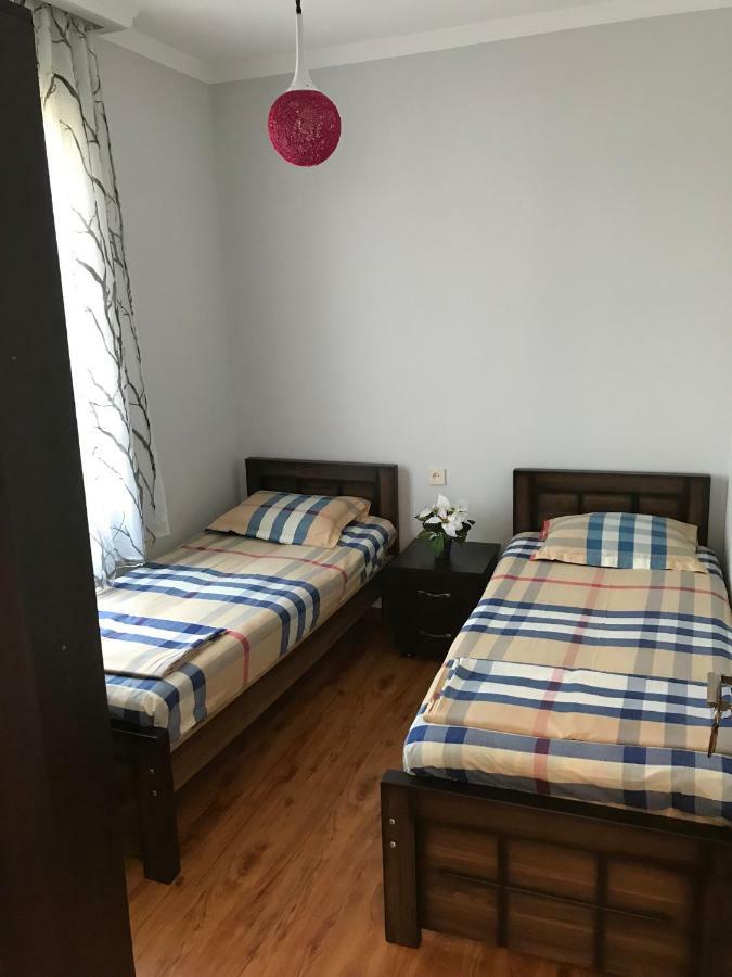 Guest House Chexovi 24 Kobuleti Extérieur photo
