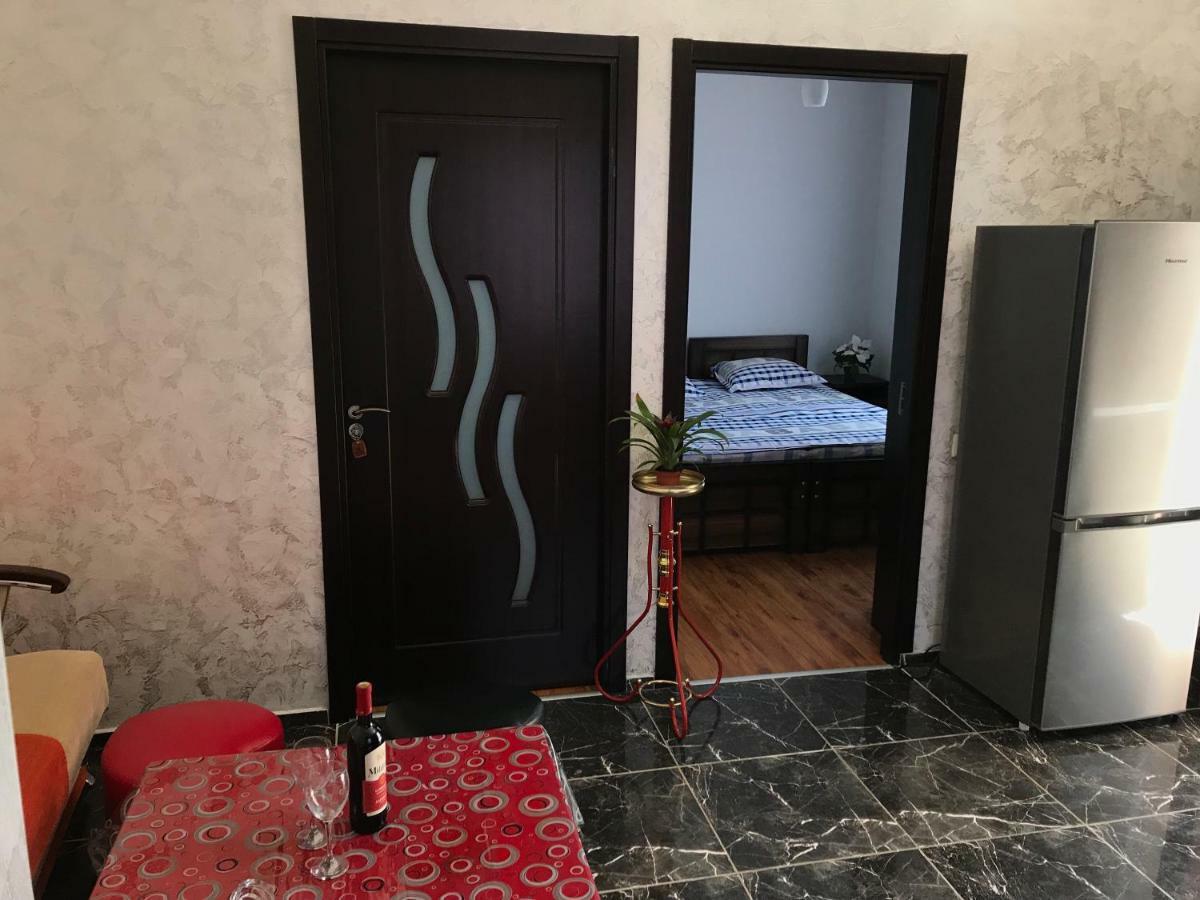 Guest House Chexovi 24 Kobuleti Extérieur photo