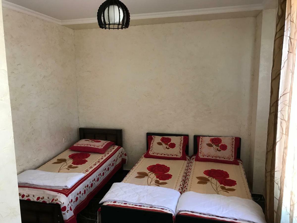 Guest House Chexovi 24 Kobuleti Extérieur photo